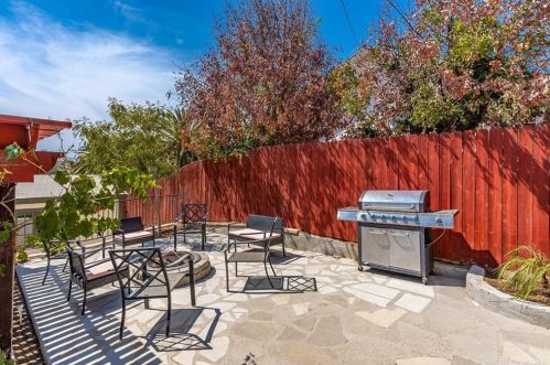 282 Hill St, Lake Elsinore CA  92530-3926 exterior