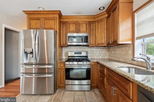 336 2nd St, Florence NJ  08518-1404 exterior