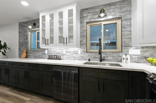 365 Alameda Blvd, San Diego CA  92118-1134 exterior