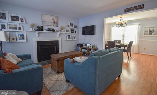 1104 Maine Cir, Downingtown, PA 19335-3849