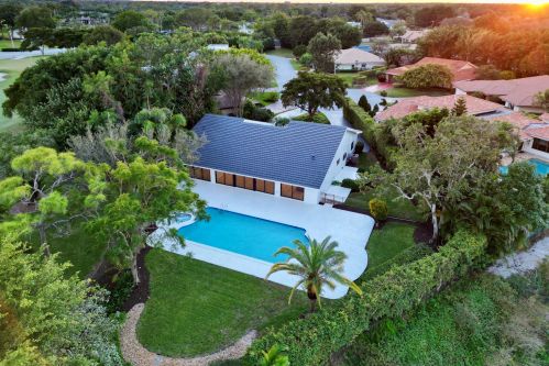 4315 Lakewood Dr, Delray Beach FL  33445-9004 exterior