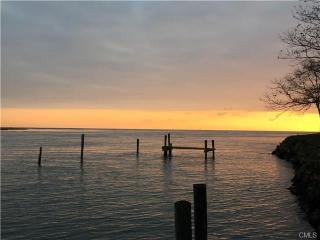 105 Breakers Ln, Stratford, CT 06615-7565