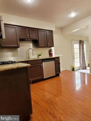 17 Brearly Dr, Erial NJ  08081-4456 exterior