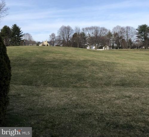 34 Banbury Ct, Southampton, PA 18966-2611
