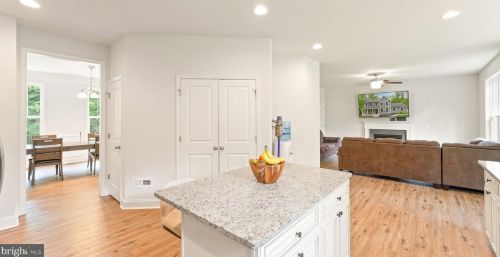 1077 Mountain View Rd, Fredericksburg VA  22406-4429 exterior