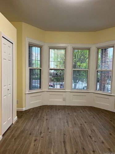 2249 Powell Ave, Bronx, NY 10462-5103