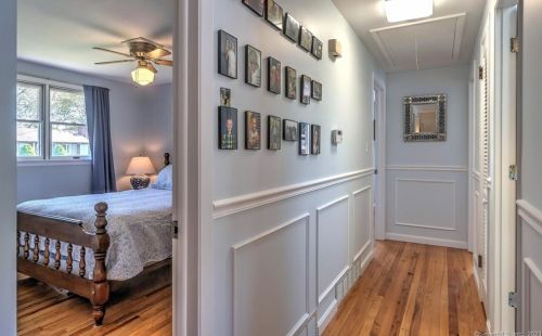 51 Westwood Rd, Milford CT  06461-2752 exterior