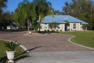 1145 Townsend Ave, Arcadia, FL 34266-7657