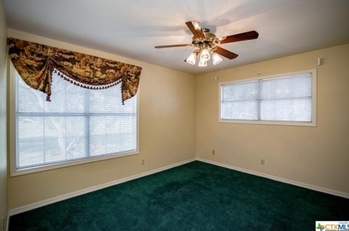 410 Charleston Dr, Victoria TX 77904-3830 exterior