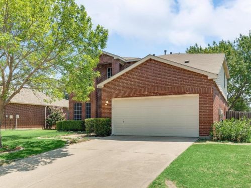 8105 Hidden Path Ln, Denton, TX 76210-7137