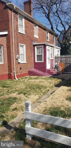 3054 Alabama Rd, Camden, NJ 08104-2850