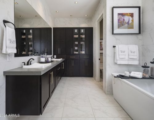 14236 Highland Ave, Scottsdale AZ 85256-2810 exterior