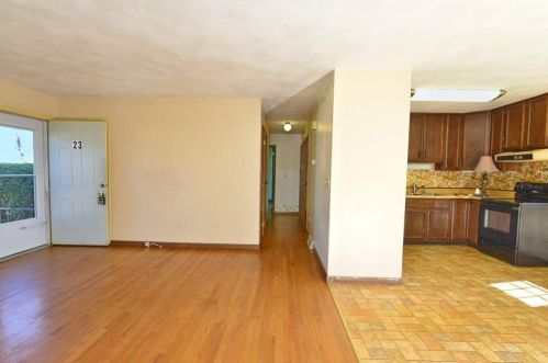 23 Rosemont Ave, Cumberland RI  02864-7518 exterior