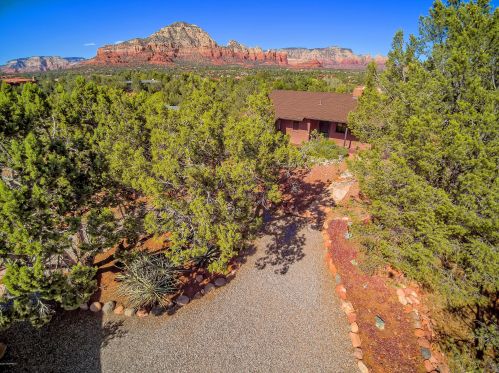 355 Arroyo Pinon Dr, Sedona, AZ 86336-5040