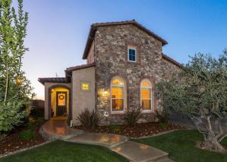 11339 Via Montessori Dr, Fresno, CA 93730-8825