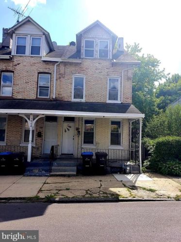 222 Spruce St, Norristown, PA 19401-3846