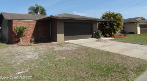 3061 Demaret Dr, Titusville, FL 32780-4816