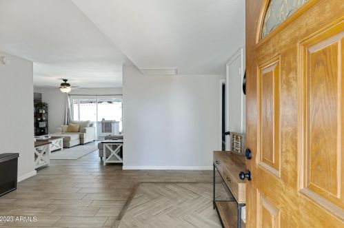 17827 9th Ave, Phoenix AZ  85023-1557 exterior