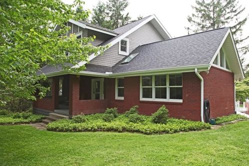 9511 Woodcrest Rd, Pittsburgh, PA 15237-4250