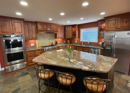 300 Alta Vista Dr, South San Francisco CA  94080-5662 exterior