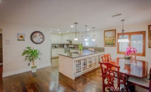 33068 Regina Dr, Temecula CA  92592-1472 exterior