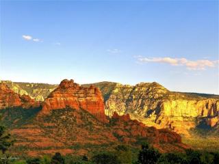 320 Ridge Rd, Sedona, AZ 86336-4028