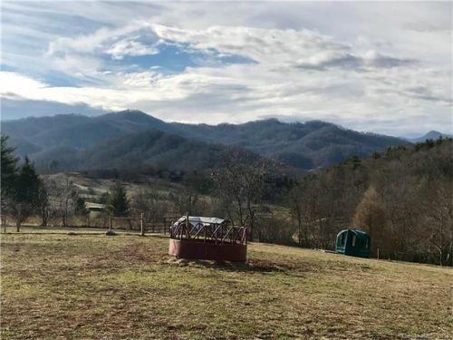 3760 Hyder Mountain Rd, Clyde, NC 28721-8868