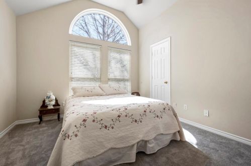 1407 Brittany Ln, Midlothian TX  76063-4062 exterior