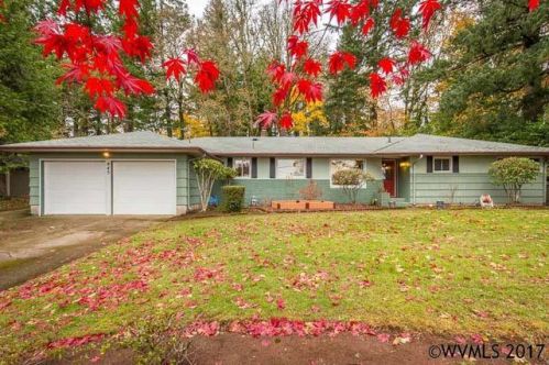 845 Salem Heights Ave, Salem, OR 97302-5602