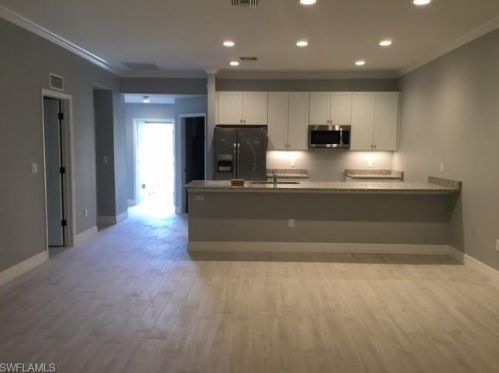 530 25th Ave, Cape Coral FL  33909-2803 exterior