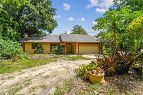 6051 Lancewood Way, Naples, FL 34116-4813