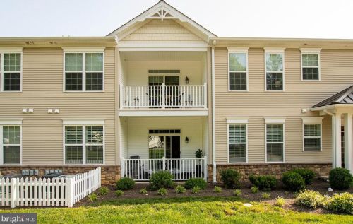4205 Poplar St, Boothwyn, PA 19060-6874