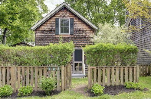 428 Kaplan Ave, Greenport, NY 11944-1338