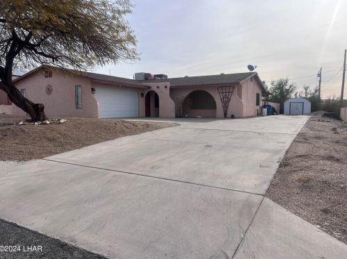 2938 Caravelle Dr, Lake Havasu City, AZ 86406-6146