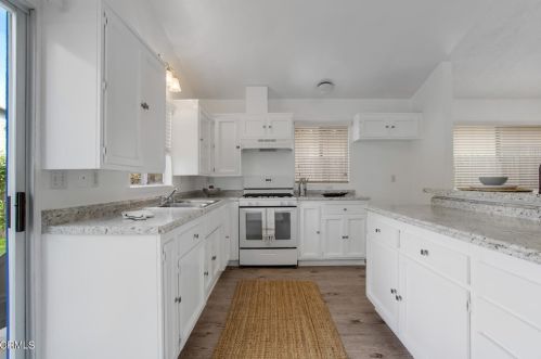 5239 Surfrider Way, Oxnard CA  93035-1070 exterior