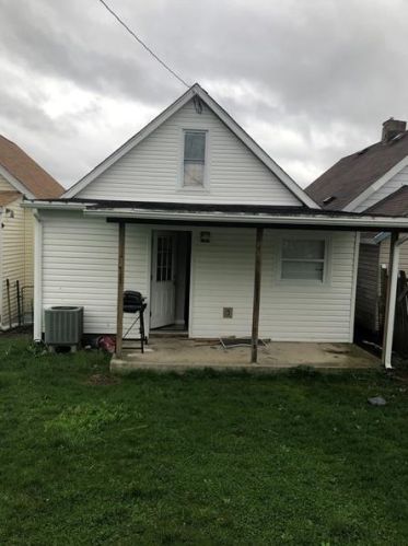 917 Arlington Ave, Jeannette, PA 15644-1906