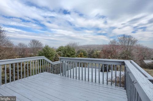 70 Acomo Dr, Siddonsburg PA  17019-9782 exterior