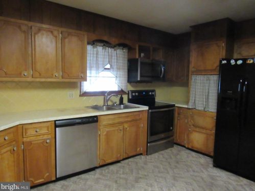 12007 Laurel Rd, Laurel DE  19956-3538 exterior