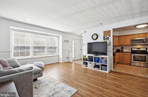 6203 Coventry Way, Mount Laurel, NJ 08054-6825