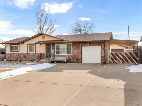 3830 Brookfield Ln, Pueblo, CO 81005-3330