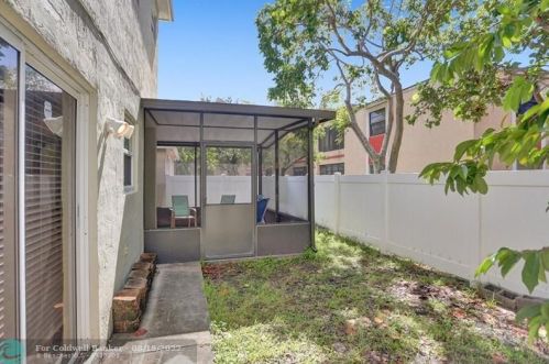 11936 12 St, Hollywood FL 33026-4359 exterior