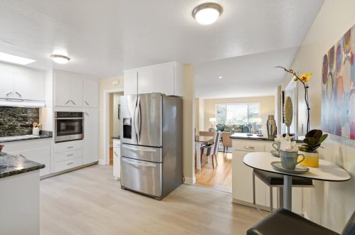 555 Hawthorne Ave, San Bruno CA  94066-4130 exterior