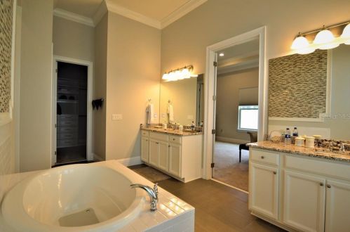 8539 Morehouse Dr, Orlando FL 32836-5835 exterior