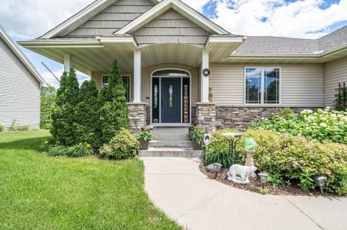 6607 145th Cir, Lino Lakes, MN 55038-6001