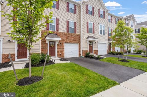 182 Nathan Dr, Riverton NJ  08077 exterior