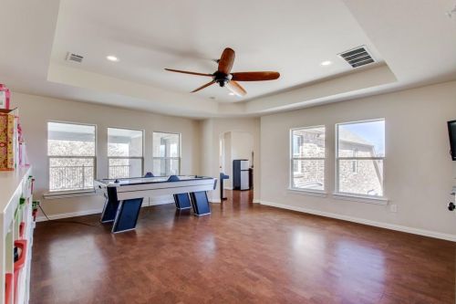 4004 Rothschild Dr, Lewisville TX  75022-5339 exterior