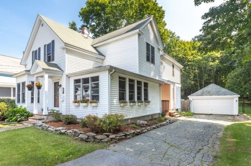 51 Thompson St, Maynard, MA 01754-1723