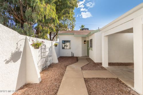 3001 Avenida Destino, Tucson AZ exterior