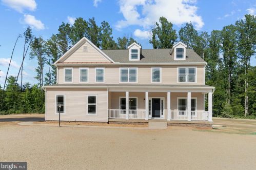 300 Still Water Ln, Fredericksburg, VA 22406-4081