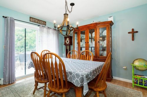 26 Beacham Rd, Rhinebeck NY  12572-3001 exterior